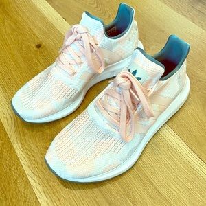 Women’s Adidas Pink & Camo Tennis Shoes